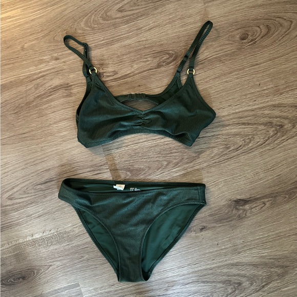 Aerie swimsuit - Picture 1 of 3